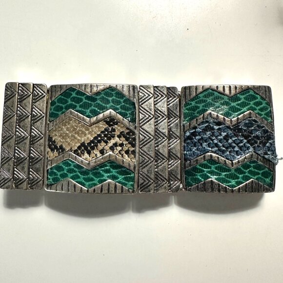 Unbranded silver tone with faux animal print inserts stretch cuff bracelet - Picture 1 of 5